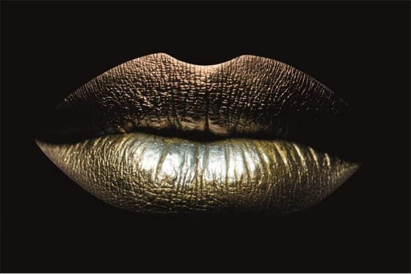 Schilderij Closeup view of sexual lips MATDIB715 AluArt