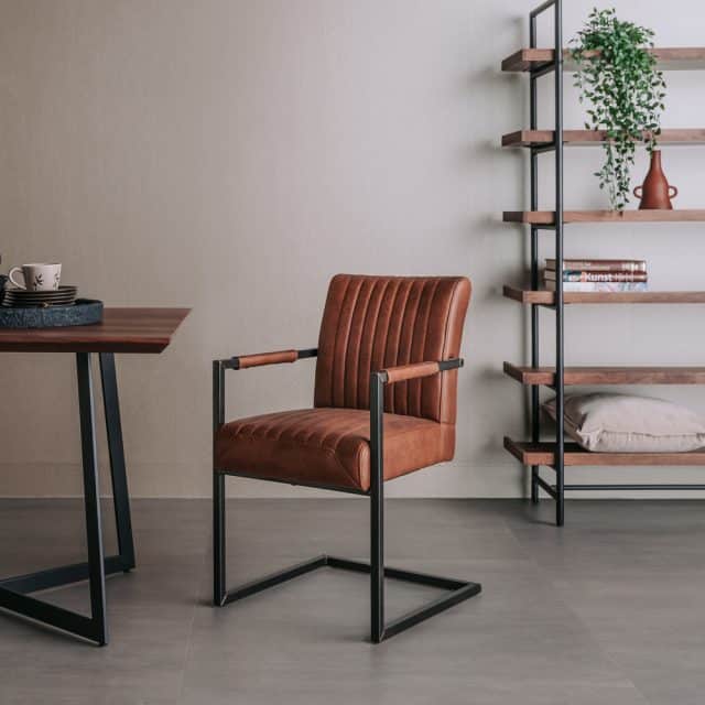 Tower Living eetkamerstoel Ferro met arm lichtbruin