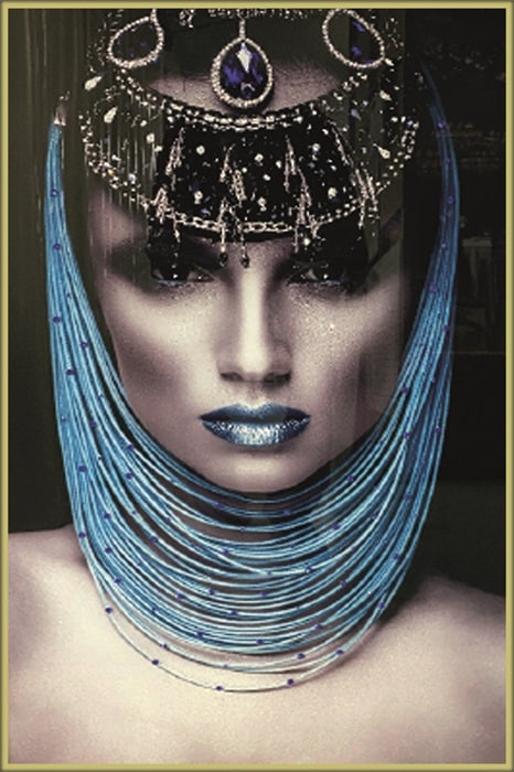 Schilderij Sapphire Queen Gold Frame