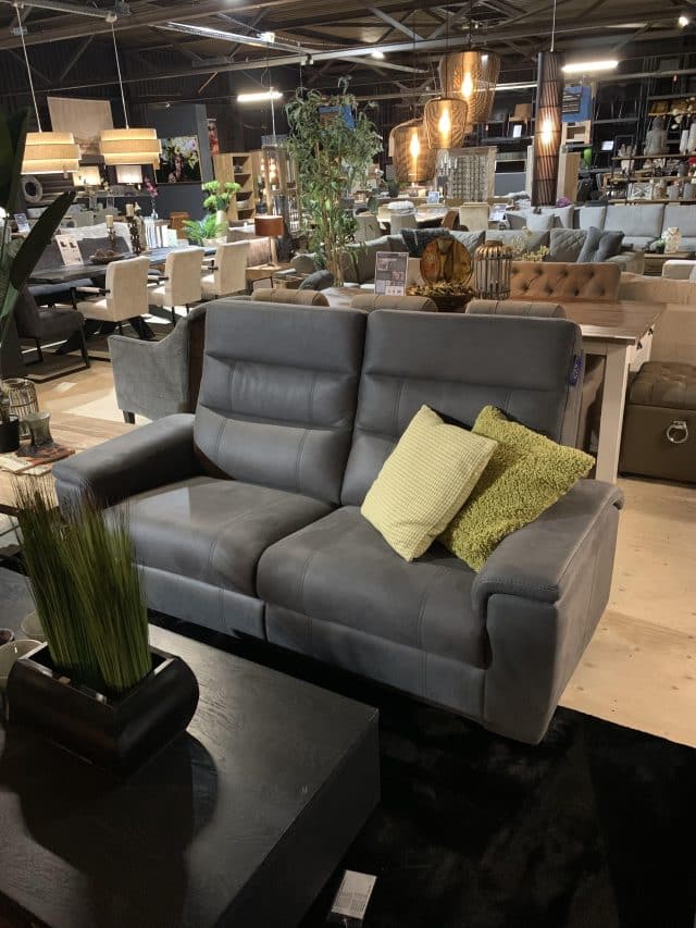 SHOWMODEL Confortluxe 2,5 zitsbank + fauteuil Vitesse