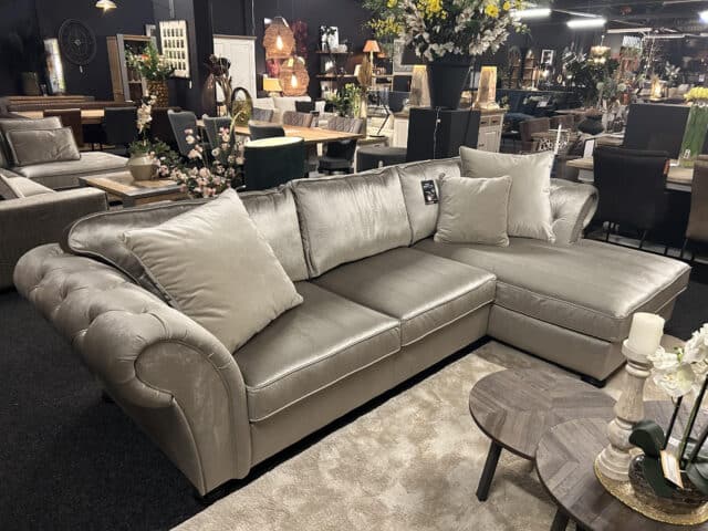 SHOWMODEL UrbanSofa loungebank Montreal