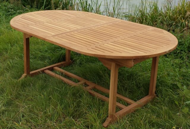 Livingfurn outdoor eettafel 180/240 cm